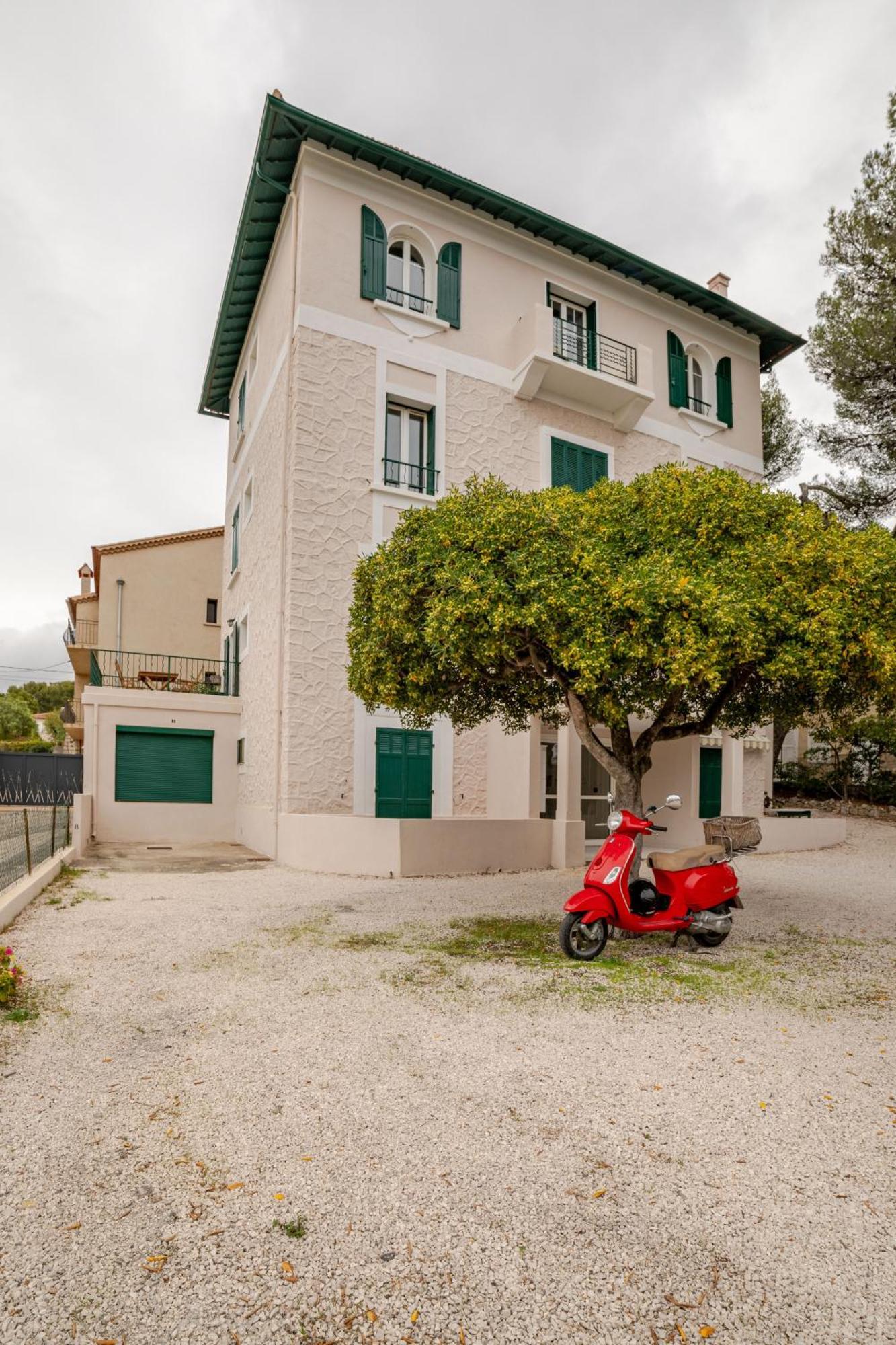 Cocon Comfortable Vue Mer, Clim Et Parking Sanary-sur-Mer Luaran gambar