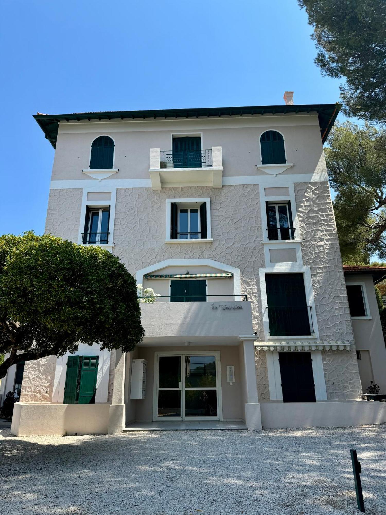 Cocon Comfortable Vue Mer, Clim Et Parking Sanary-sur-Mer Luaran gambar