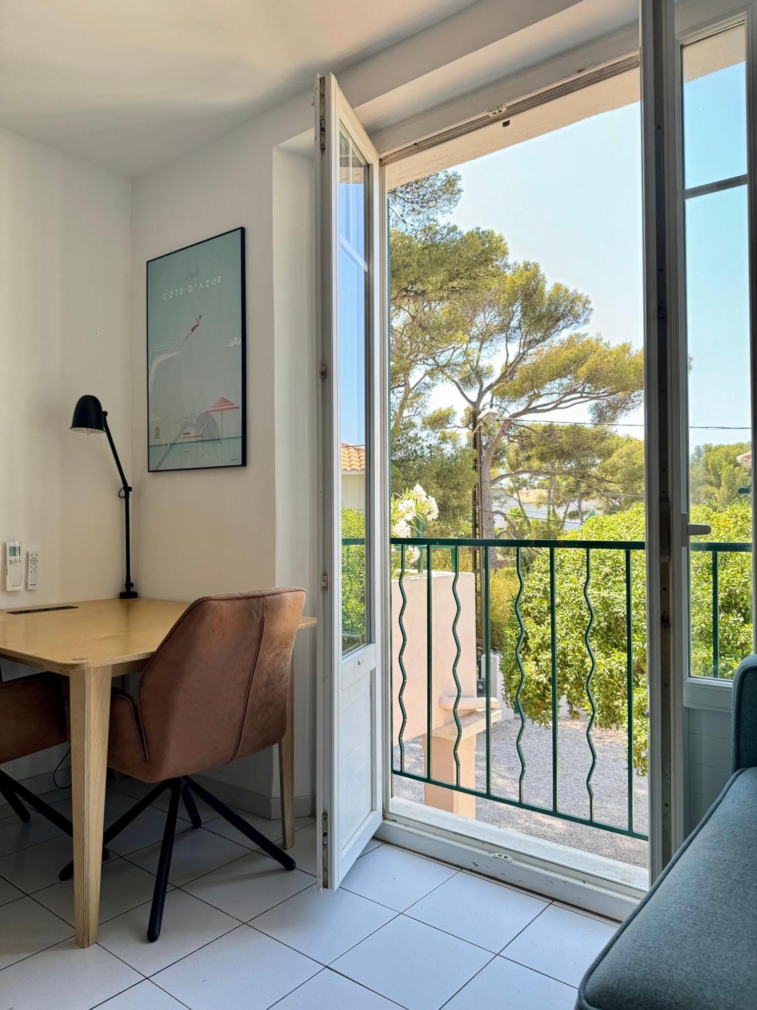 Cocon Comfortable Vue Mer, Clim Et Parking Sanary-sur-Mer Luaran gambar